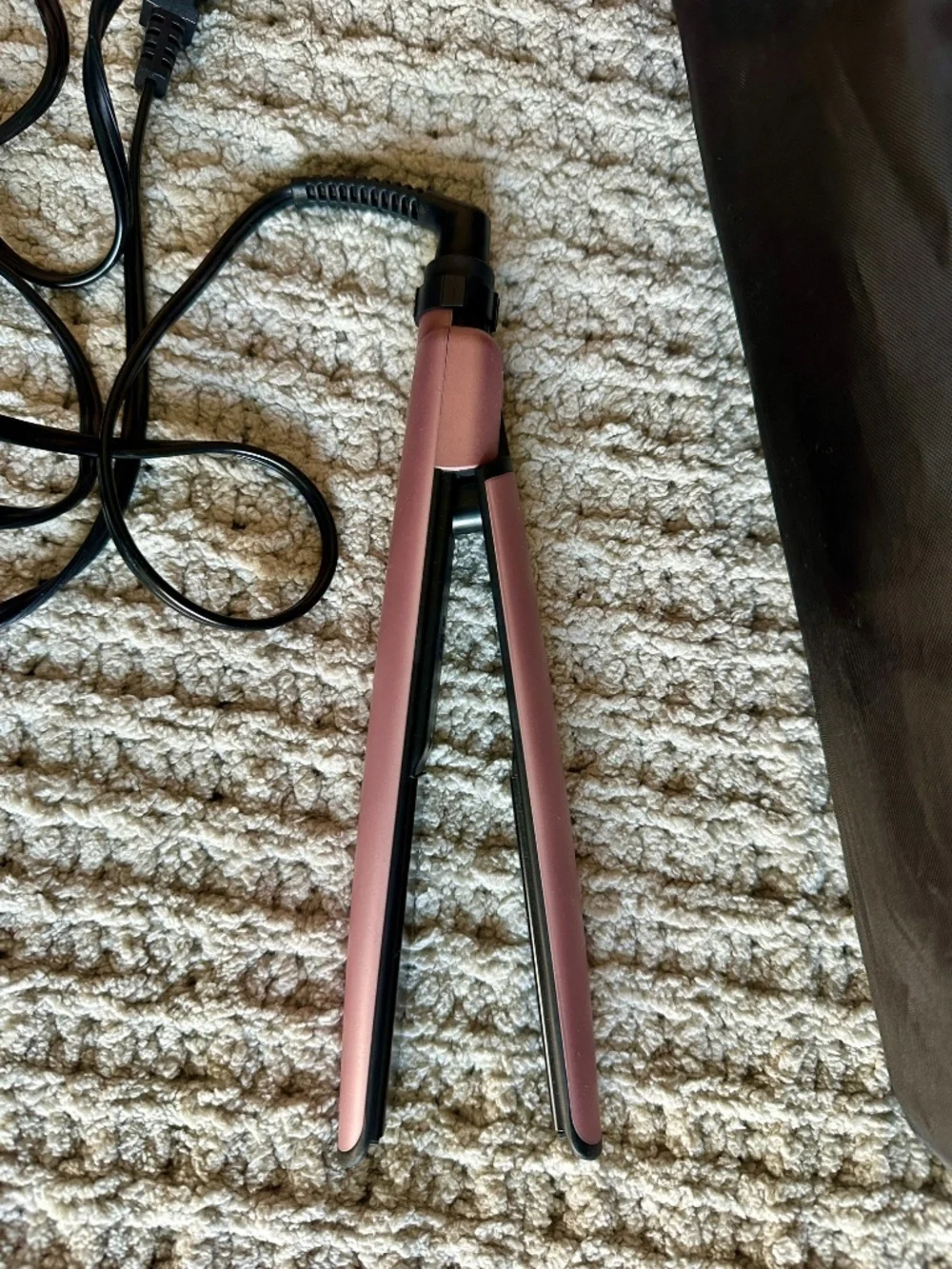 Xtava Jet Set Travel Flat Iron – Amethyst/Pink – Dual Voltage + Travel Case